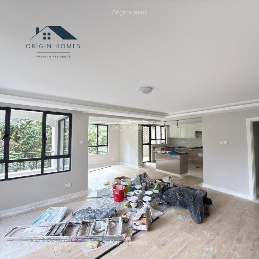 3 Bed Apartment with En Suite at Lavington - 2