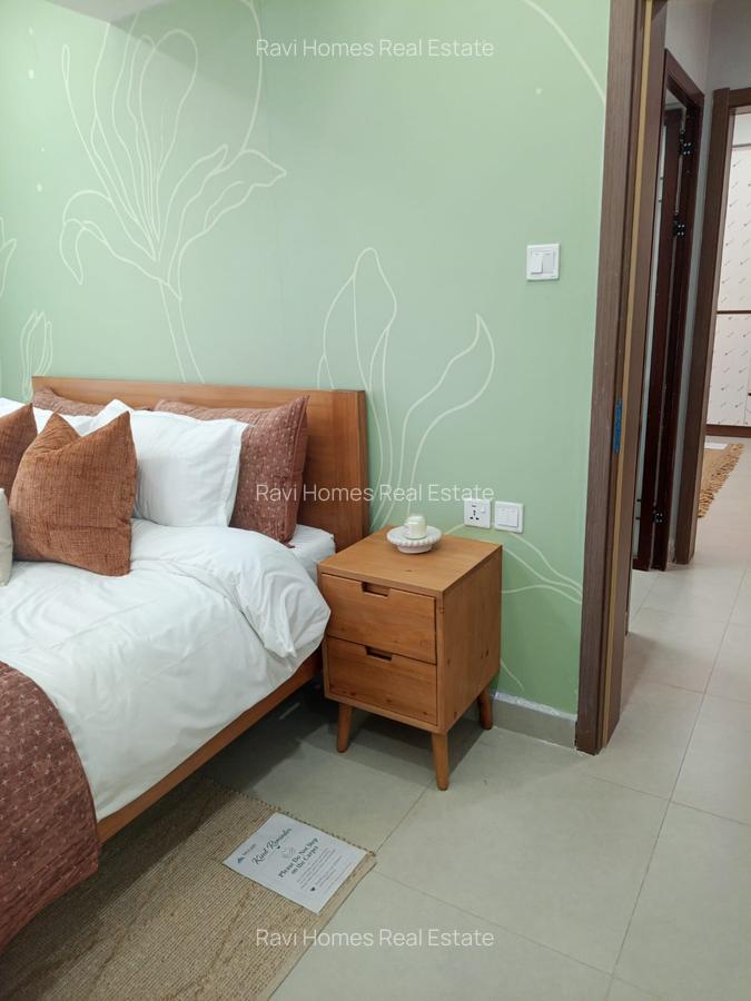 Studio Apartment with Swimming Pool at Kindaruma Road - 13