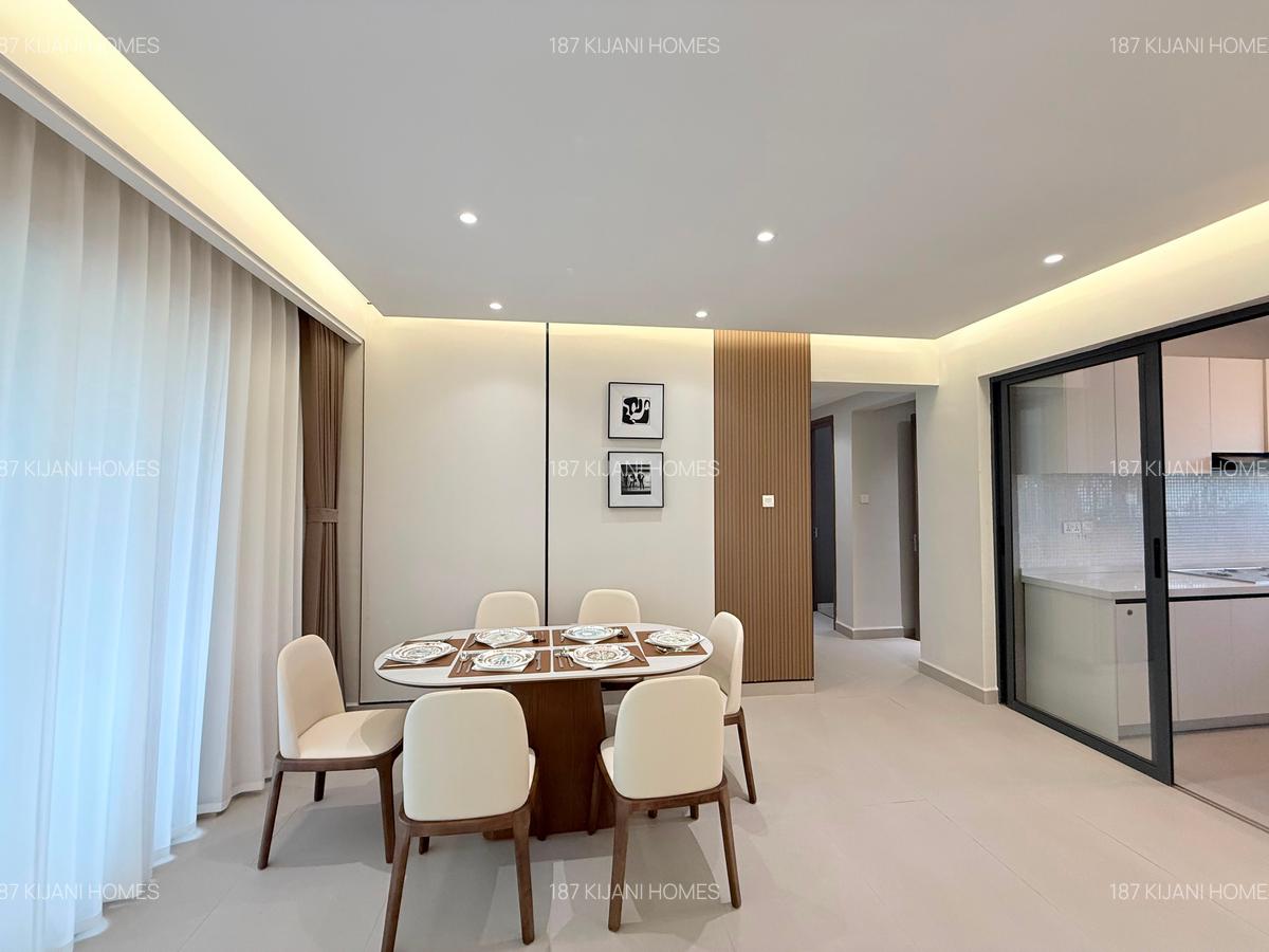Serviced 2 Bed Apartment with En Suite at Windsor - 17