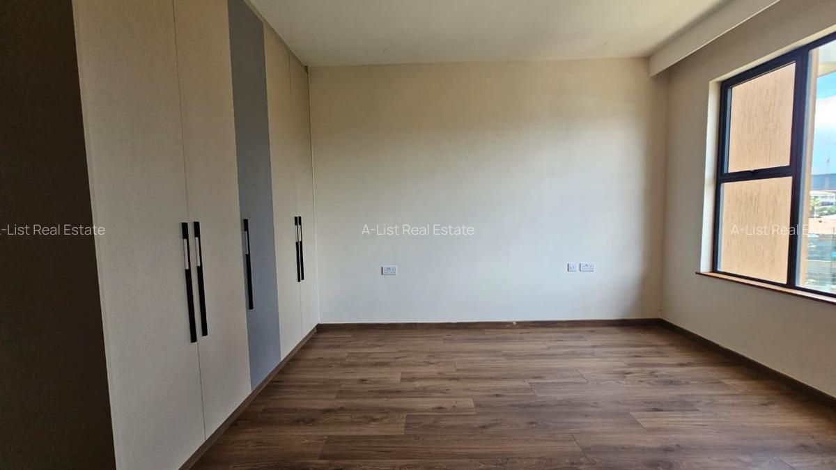 3 Bed Apartment with En Suite at Westlands Road - 11
