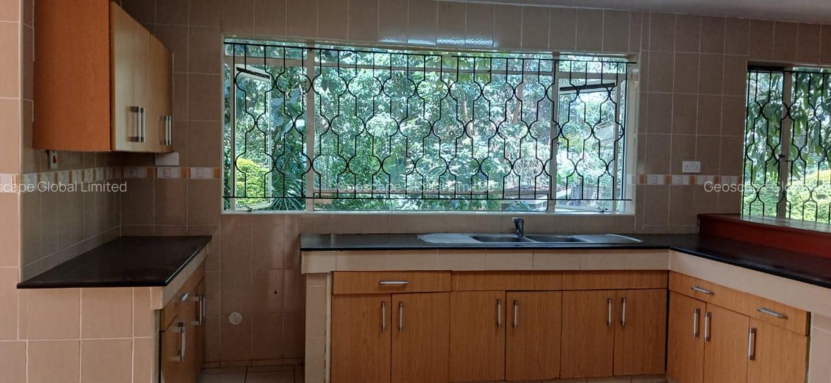 4 Bed House with En Suite in Gigiri - 3