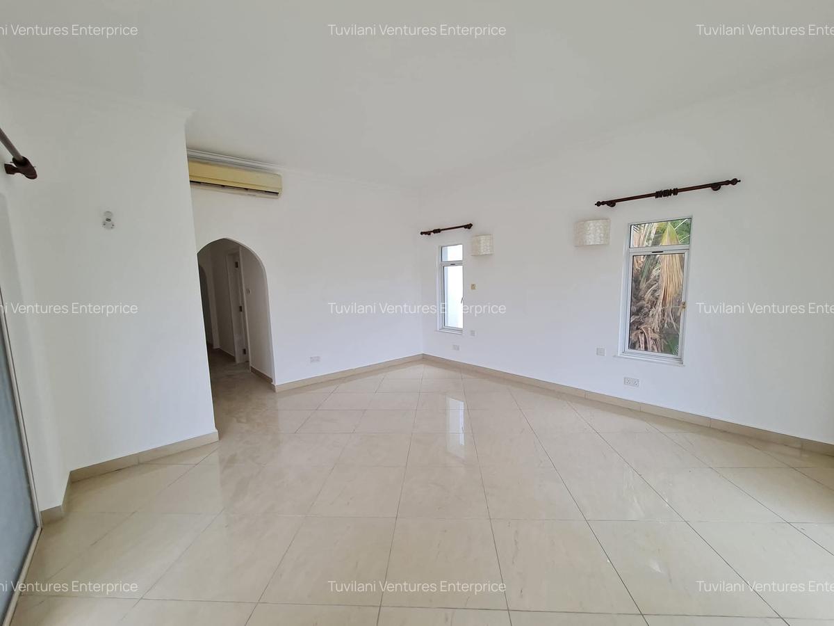 Serviced 3 Bed Apartment with En Suite at Nyali Mombasa - 15