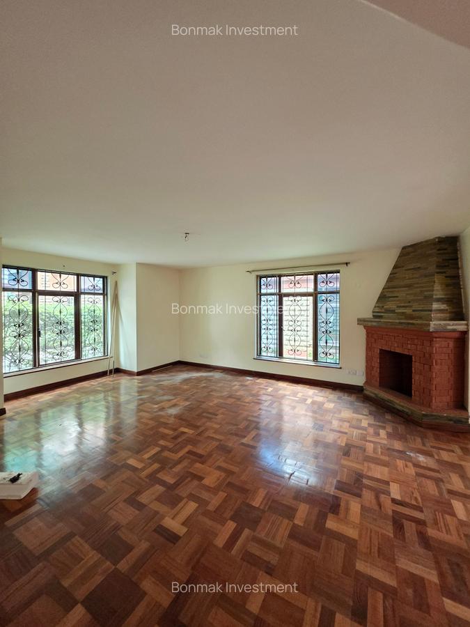 4 Bed Townhouse with En Suite at Lavington Green - 16