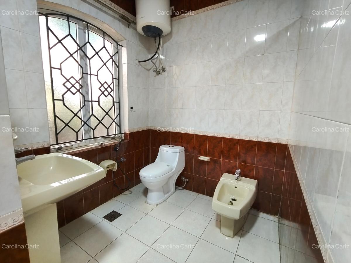 4 Bed House with En Suite at Spring Valley - 19