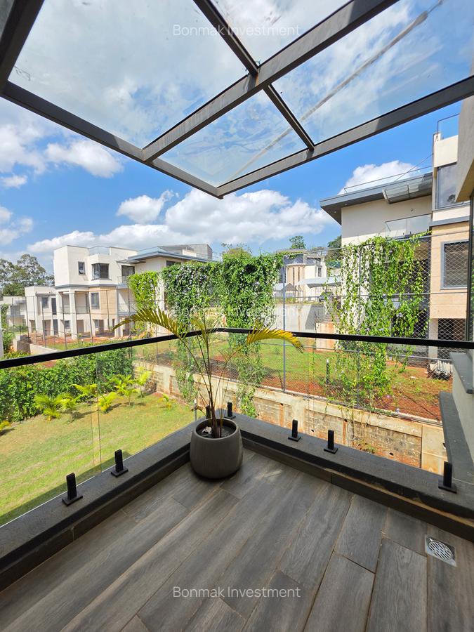 4 Bed Townhouse with En Suite at Loresho - 9