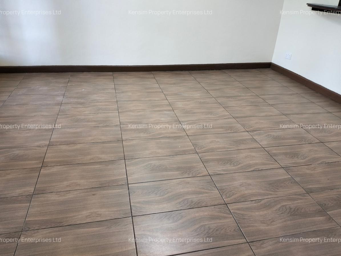 5 Bed Townhouse with En Suite in Lavington - 9