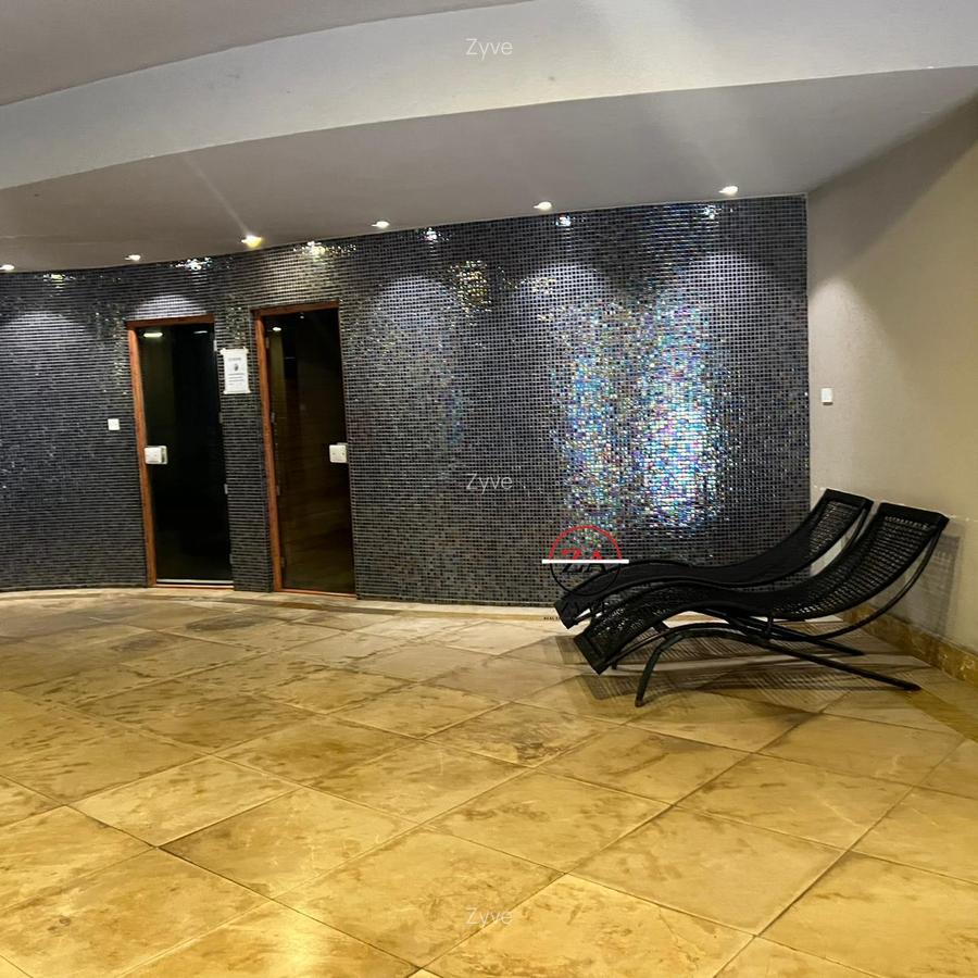 3 Bed Apartment with En Suite at Parklands - 6