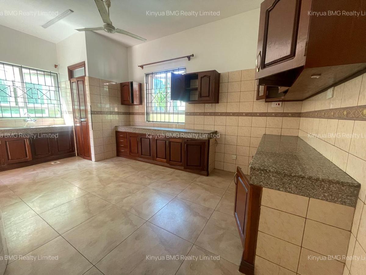 5 Bed Villa with En Suite in Nyali Area - 5