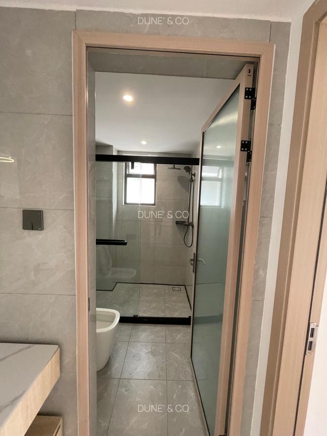 3 Bed Apartment with En Suite in Riverside - 12