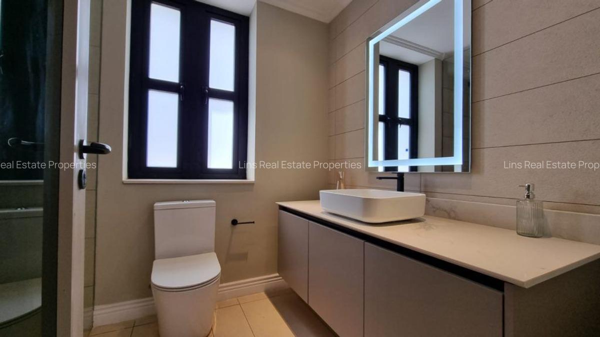 3 Bed Townhouse with En Suite in Runda - 12