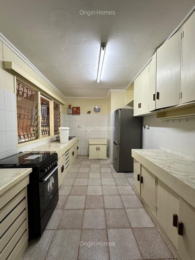 2 Bed House with En Suite at Loresho Crescent - 9