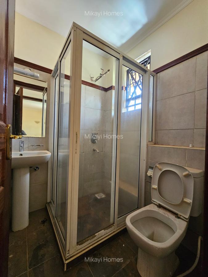 5 Bed Townhouse with En Suite in Kileleshwa - 13
