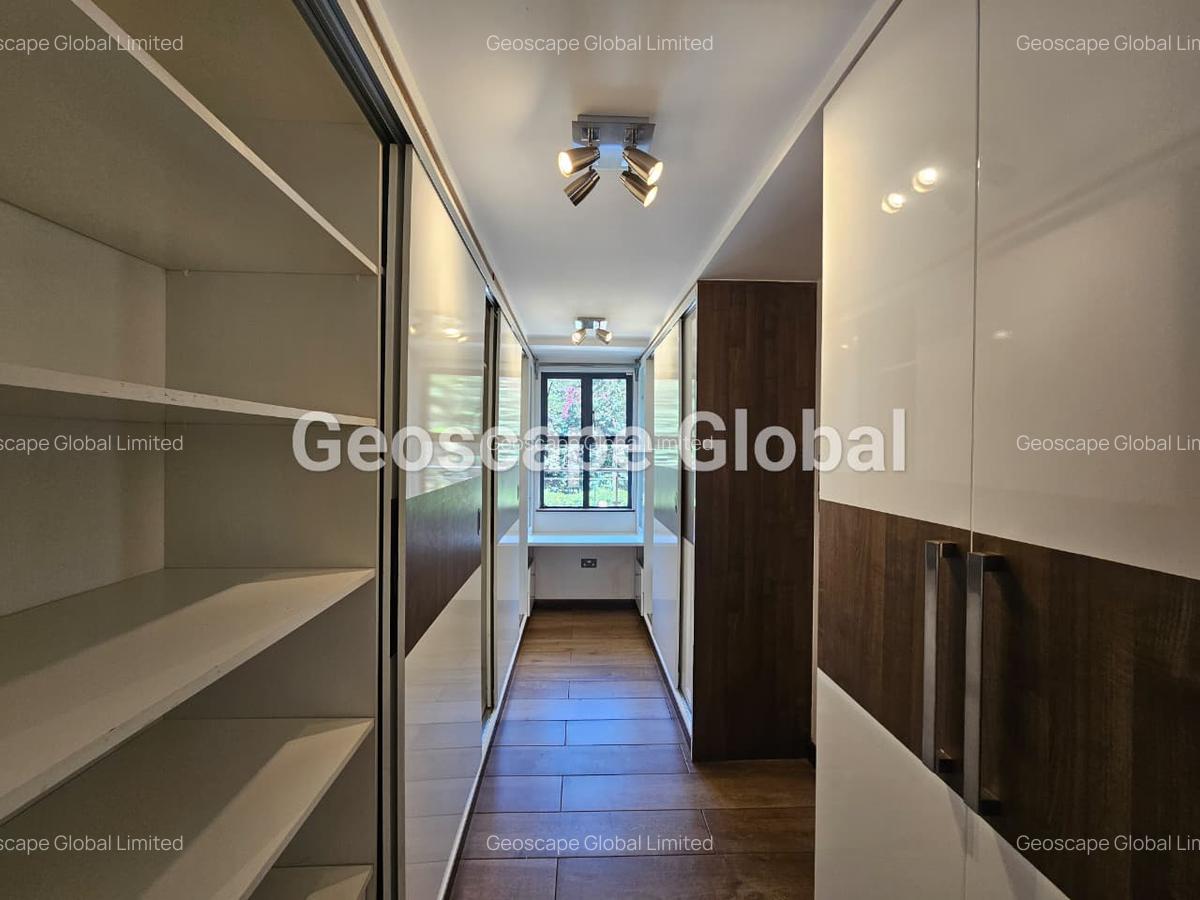 5 Bed Townhouse with En Suite in Lavington - 8