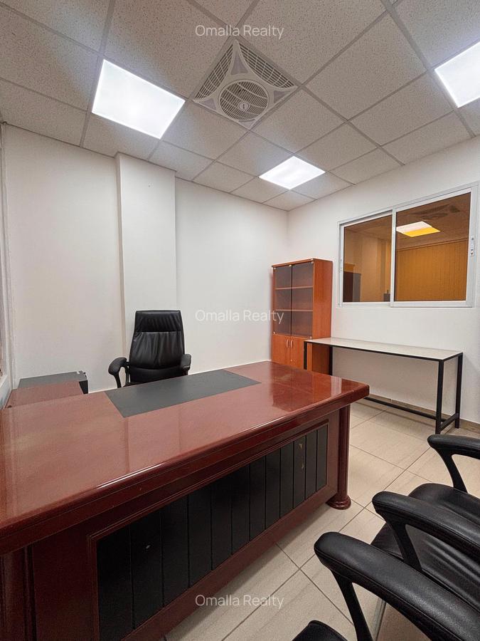 960 ft² Office with Service Charge Included in Westlands Area - 3