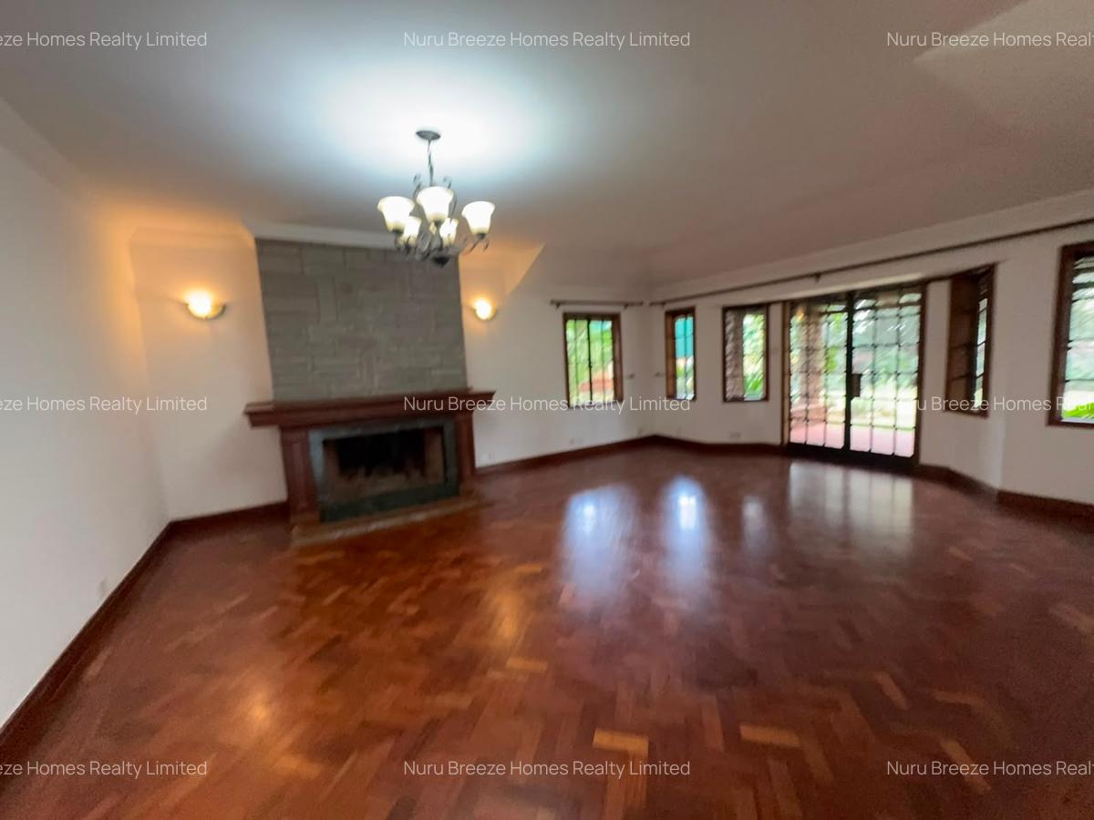 5 Bed Townhouse with En Suite in Runda - 15
