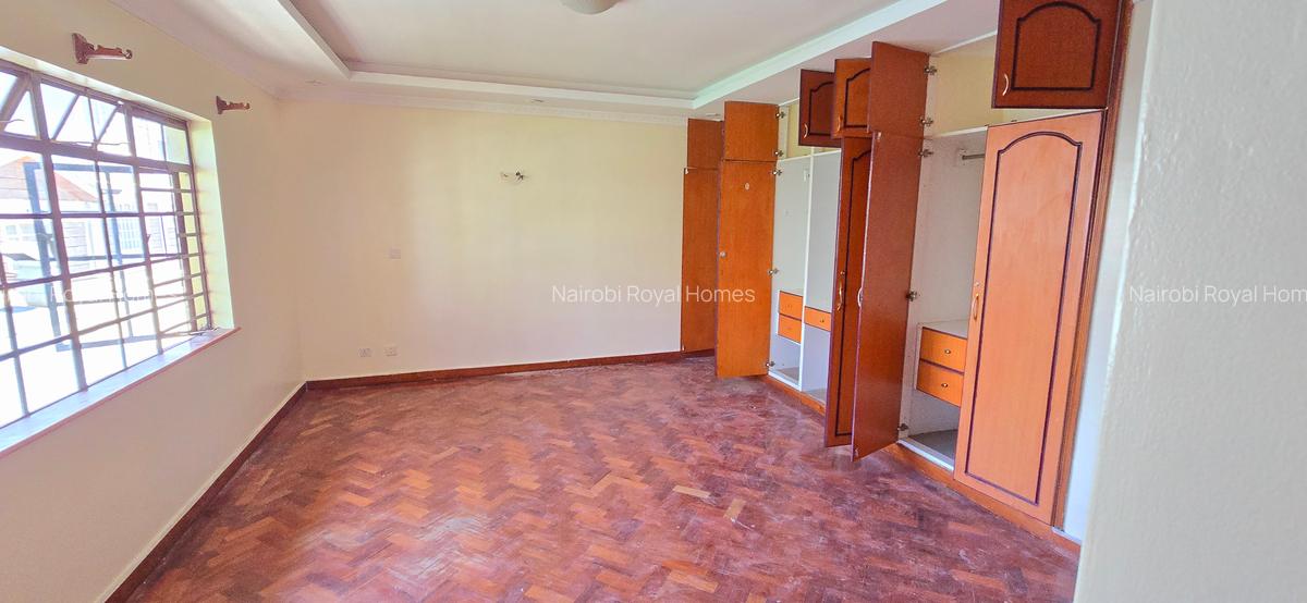 4 Bed Townhouse with En Suite at Lavington Green - 19