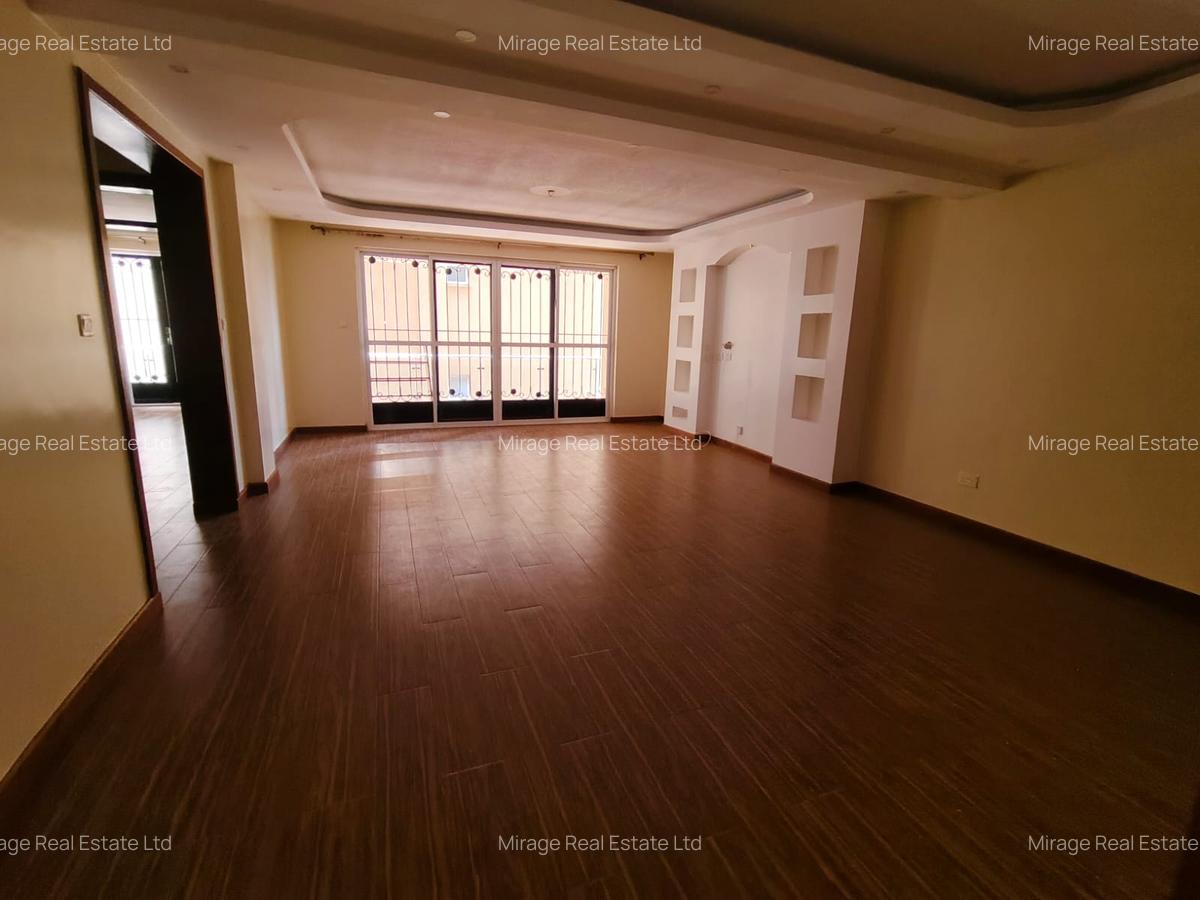 3 Bed Apartment with En Suite in Riverside - 20