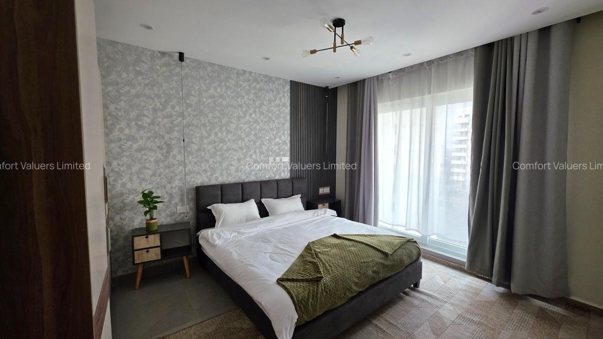 Serviced 2 Bed Apartment with En Suite at Parklands - 14