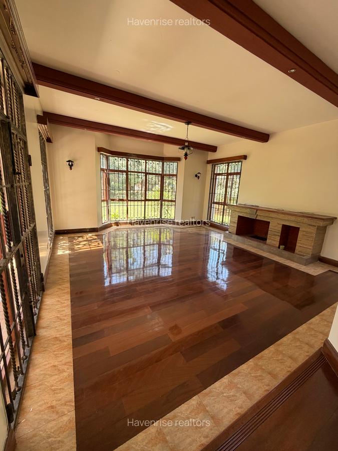 5 Bed Villa with Swimming Pool in Runda - 2