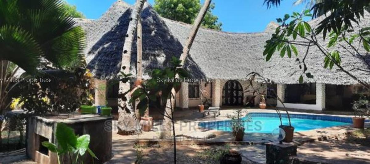 3 Bed Villa with En Suite at La-Marina Mtwapa - 1