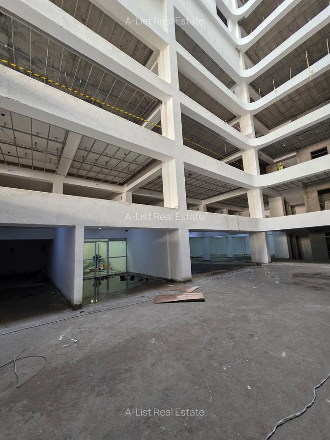 1,000 ft² Commercial Property with Service Charge Included at Kilimani - 1