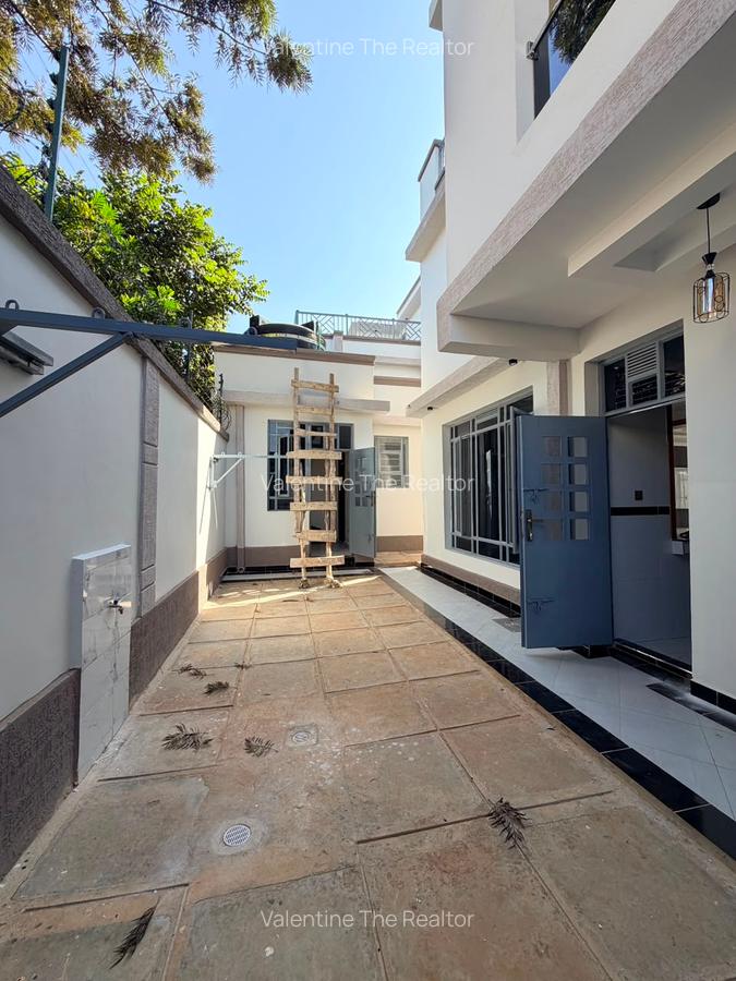 5 Bed House with En Suite in Ruiru - 12
