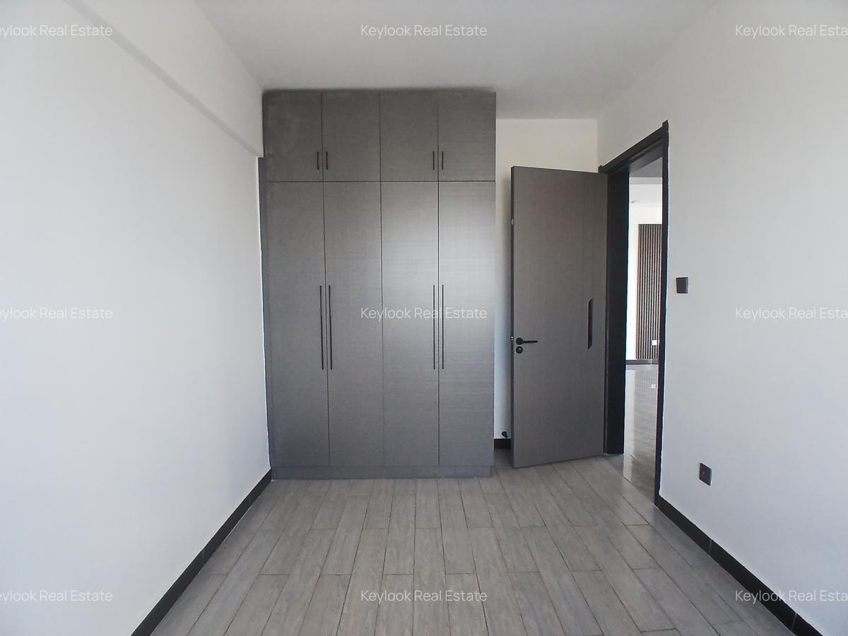 2 Bed Apartment with En Suite at Lavington - 13