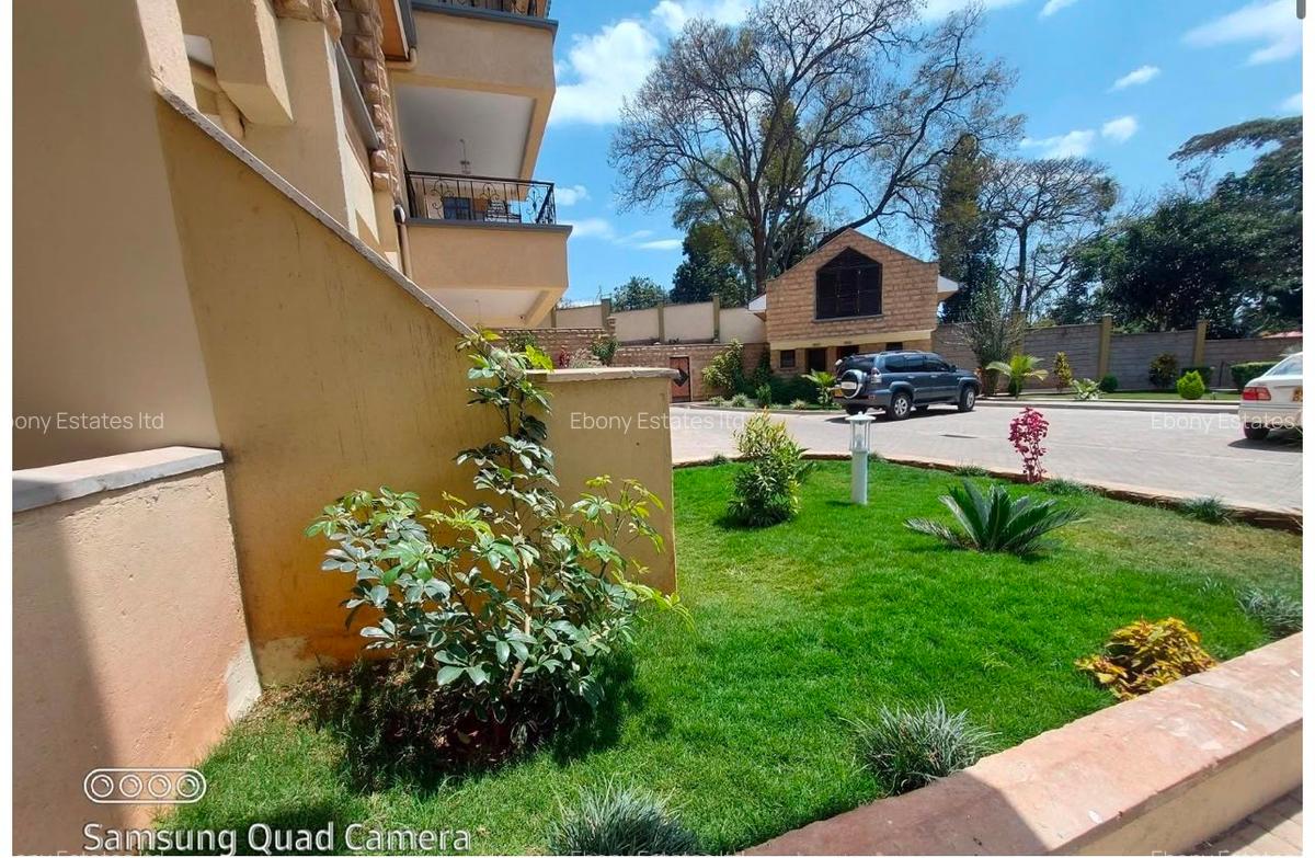5 Bed Townhouse with En Suite in Lavington - 4