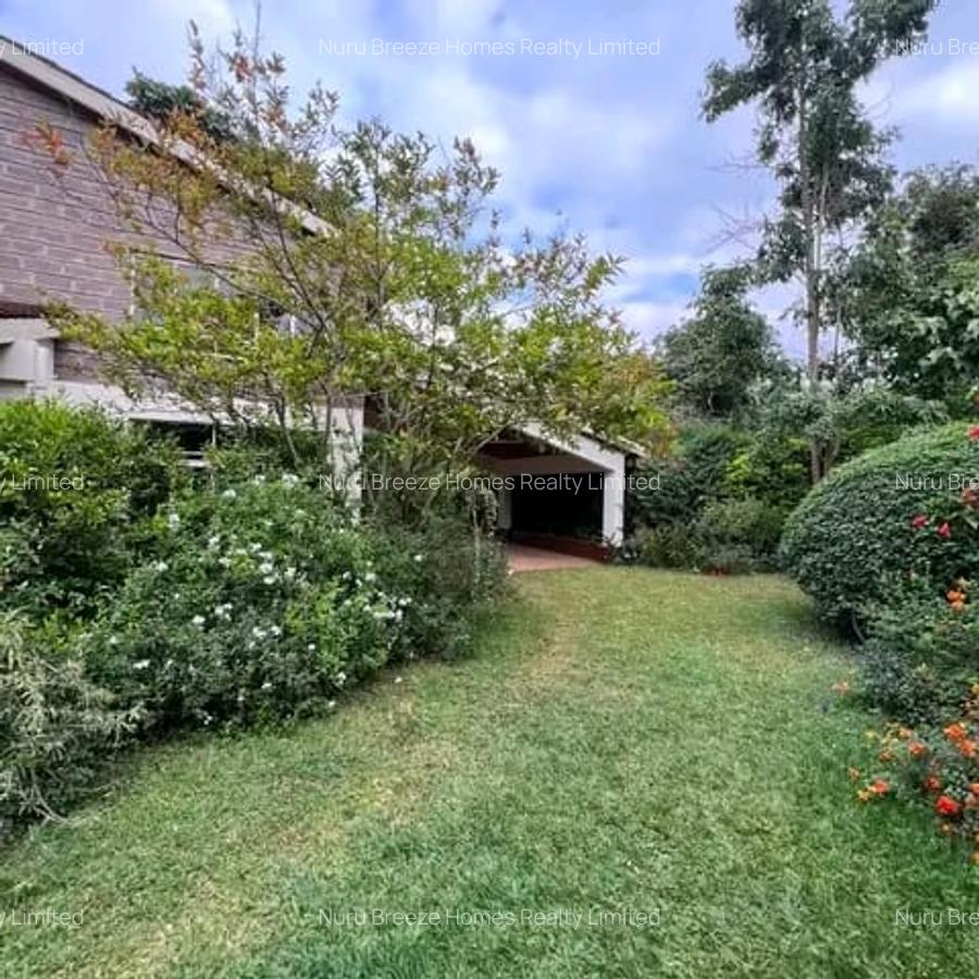 4 Bed Townhouse with En Suite in Gigiri - 19