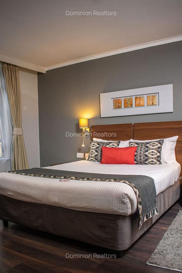 Serviced 1 Bed Apartment with En Suite at Kolobot Drive - 7