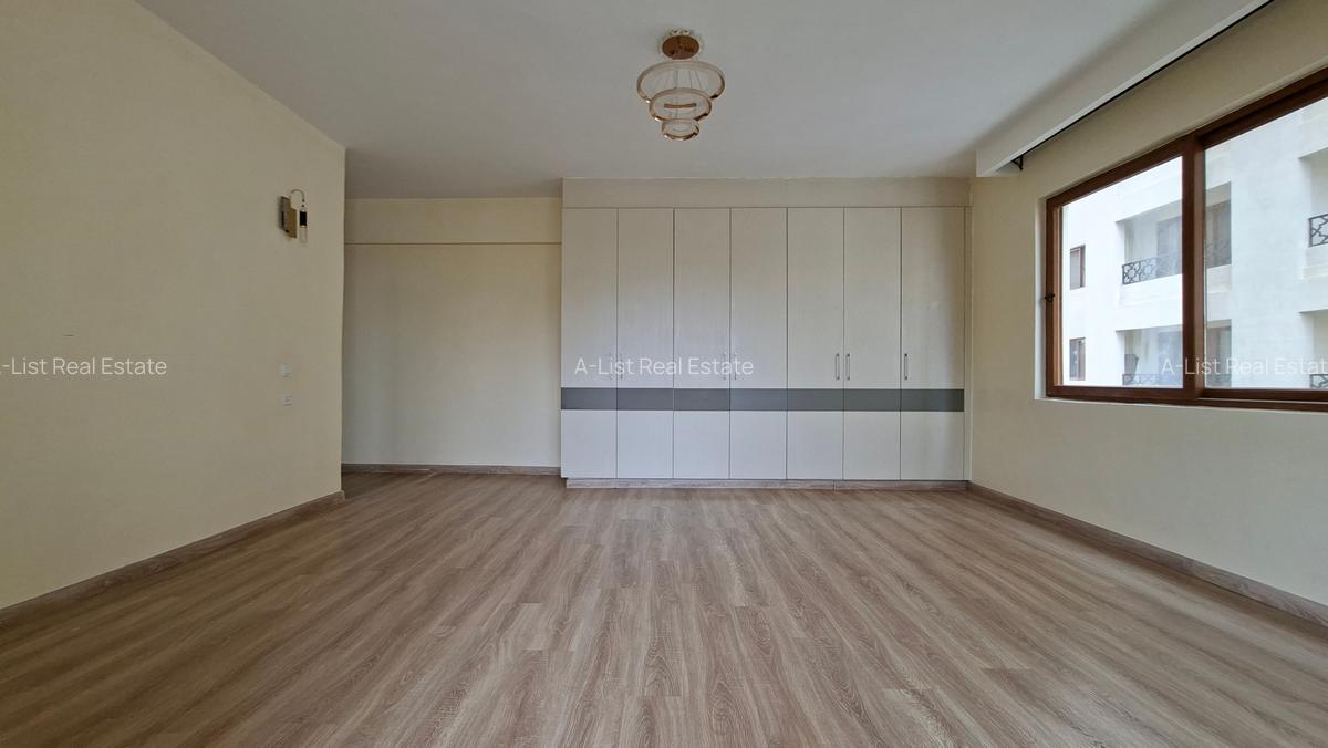 3 Bed Apartment with En Suite at Mandera Road - 11
