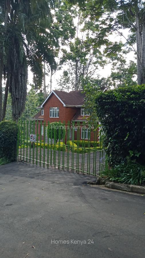 5 Bed House in Rosslyn - 3
