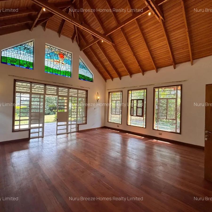 4 Bed House with En Suite in Runda - 4