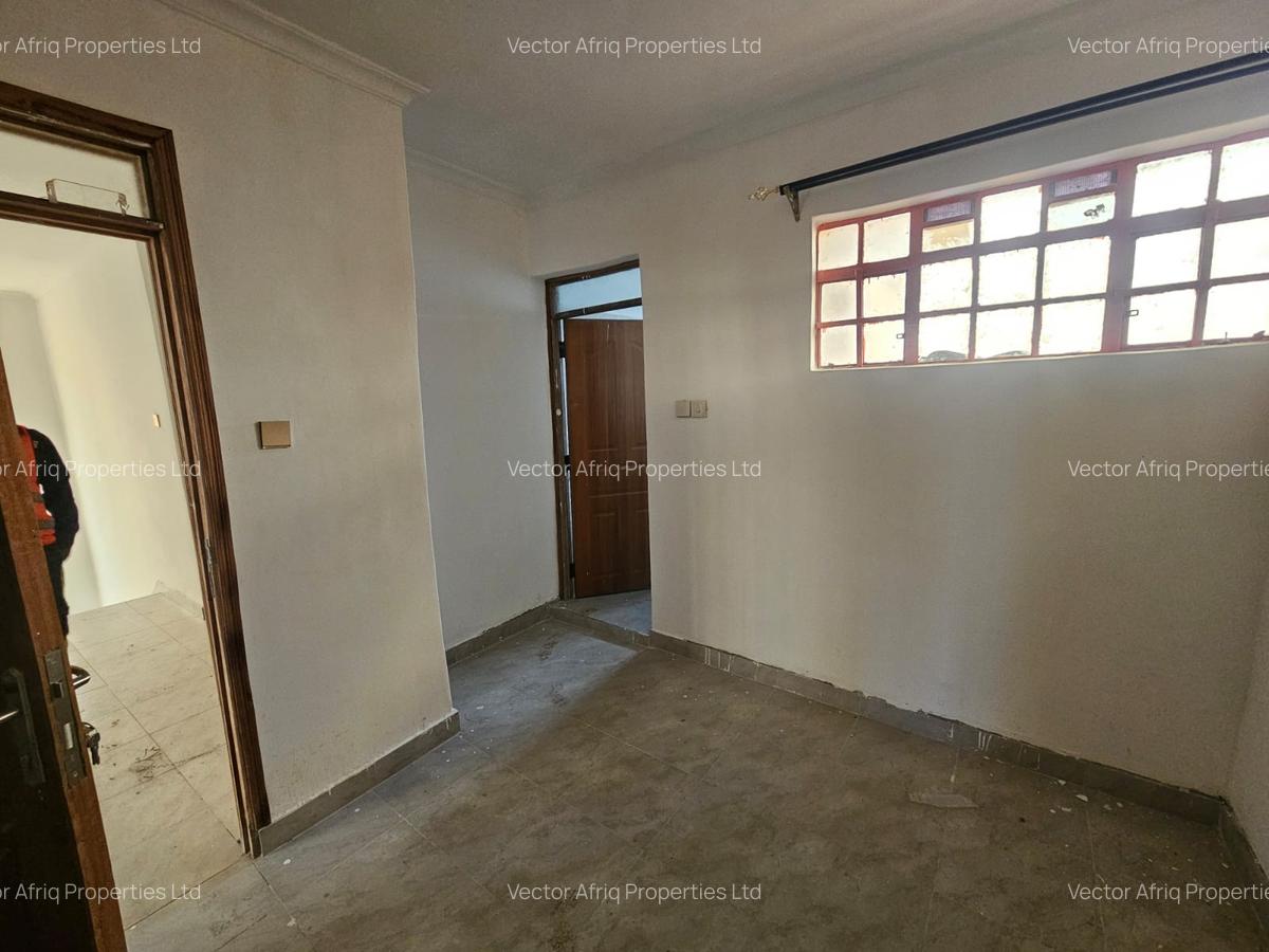 4 Bed Townhouse with Garden in Kitengela - 8