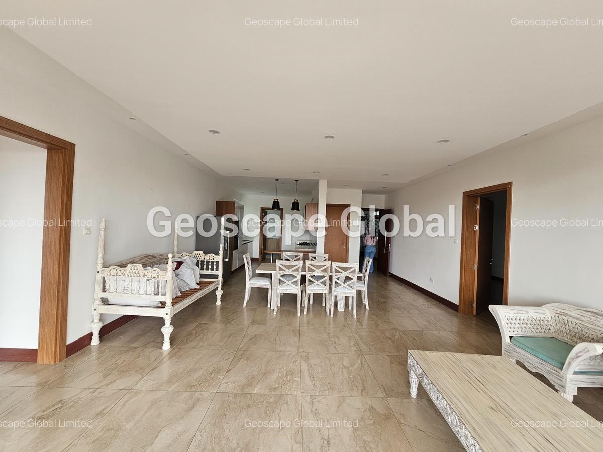 3 Bed Apartment with En Suite in Parklands - 2