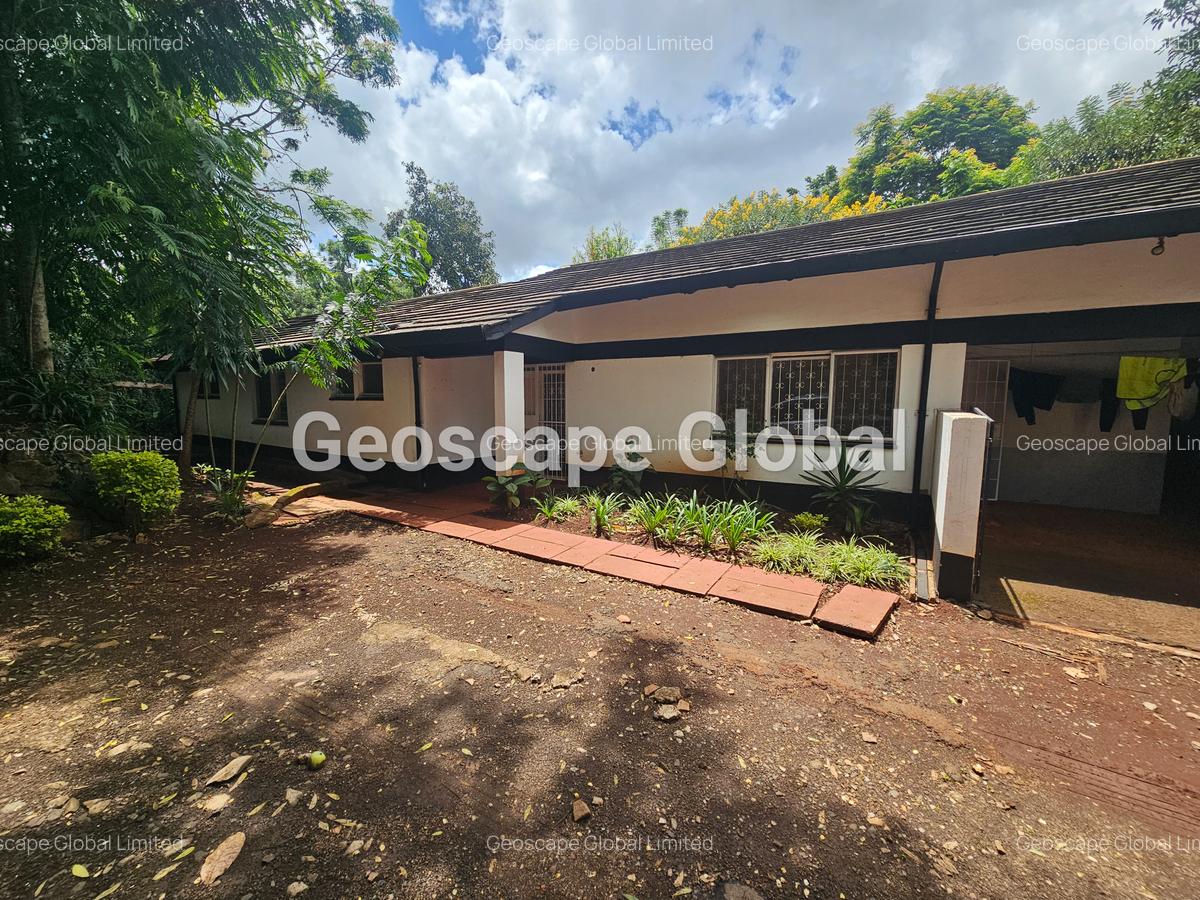 4 Bed House with En Suite in Loresho - 2