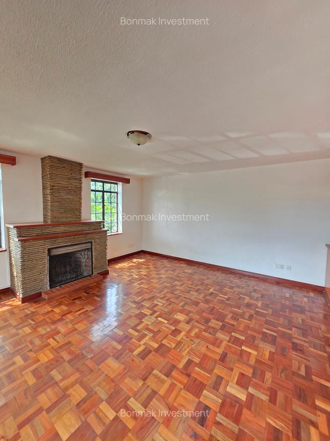 5 Bed Townhouse with En Suite at Lavington Green - 13