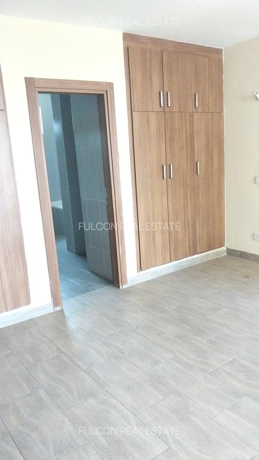 3 Bed Apartment with En Suite in Kilimani - 11