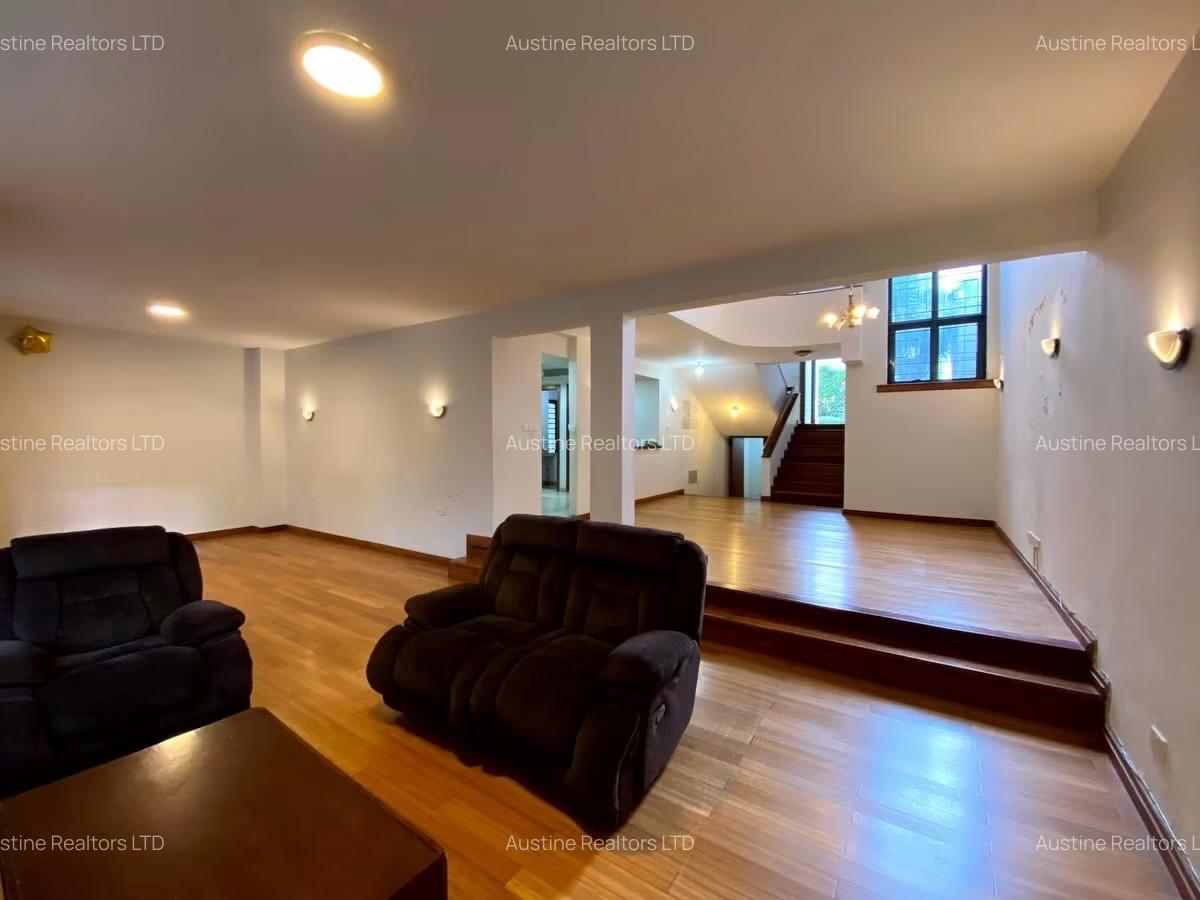 5 Bed Villa with En Suite at Shanzu Road - 3