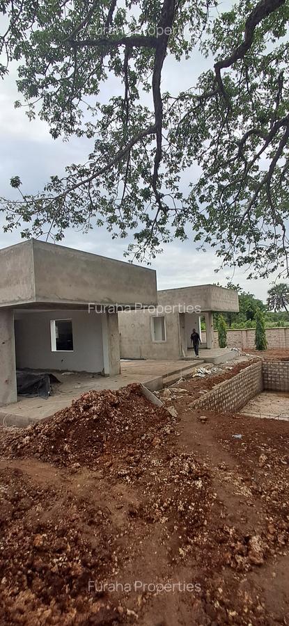3 Bed Villa with En Suite at Diani - 1