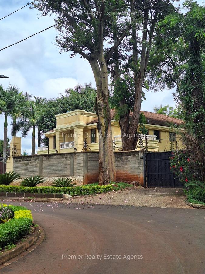 5 Bed Villa with En Suite at Runda - 15