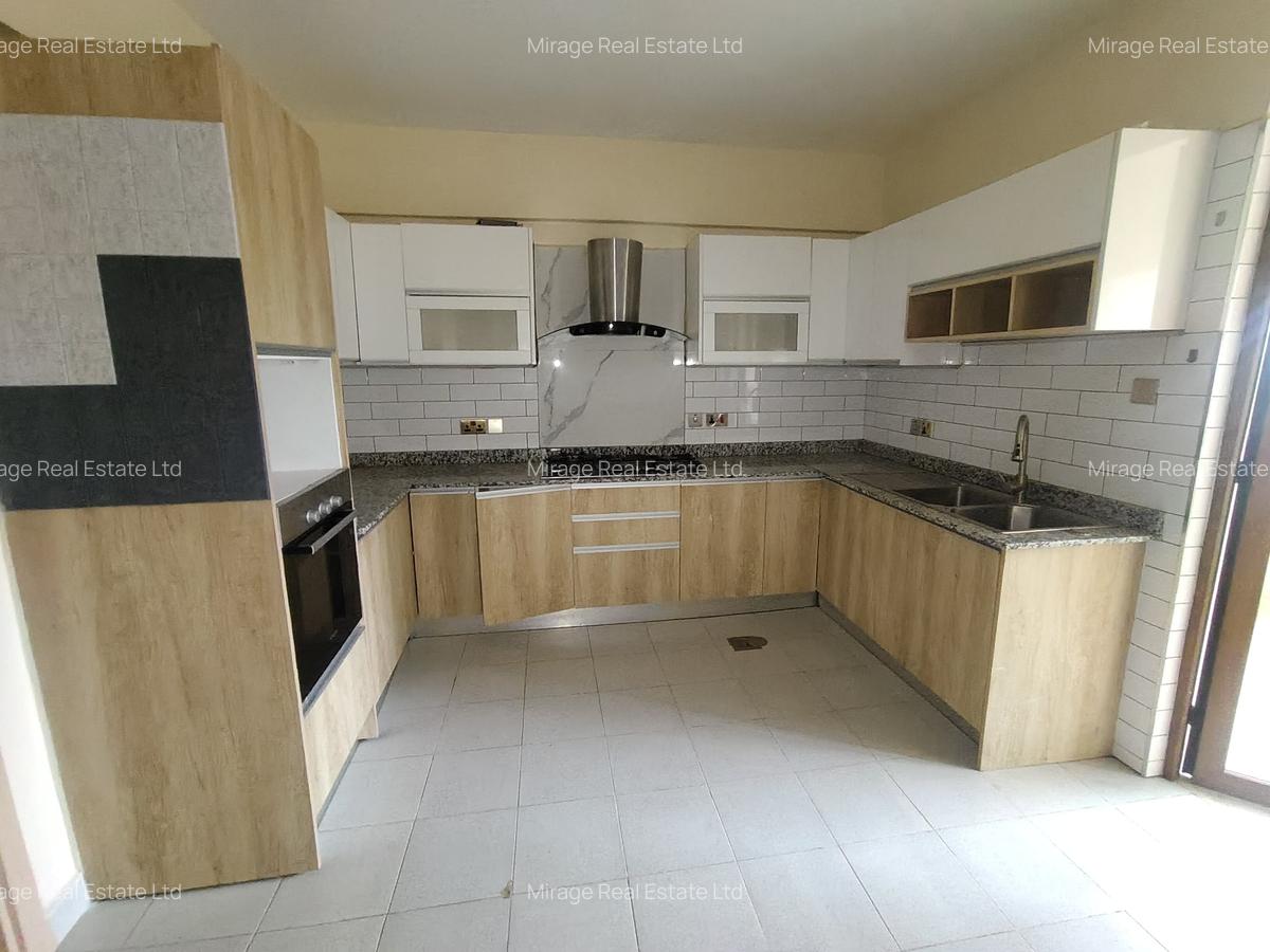 3 Bed Apartment with En Suite in Kileleshwa - 14