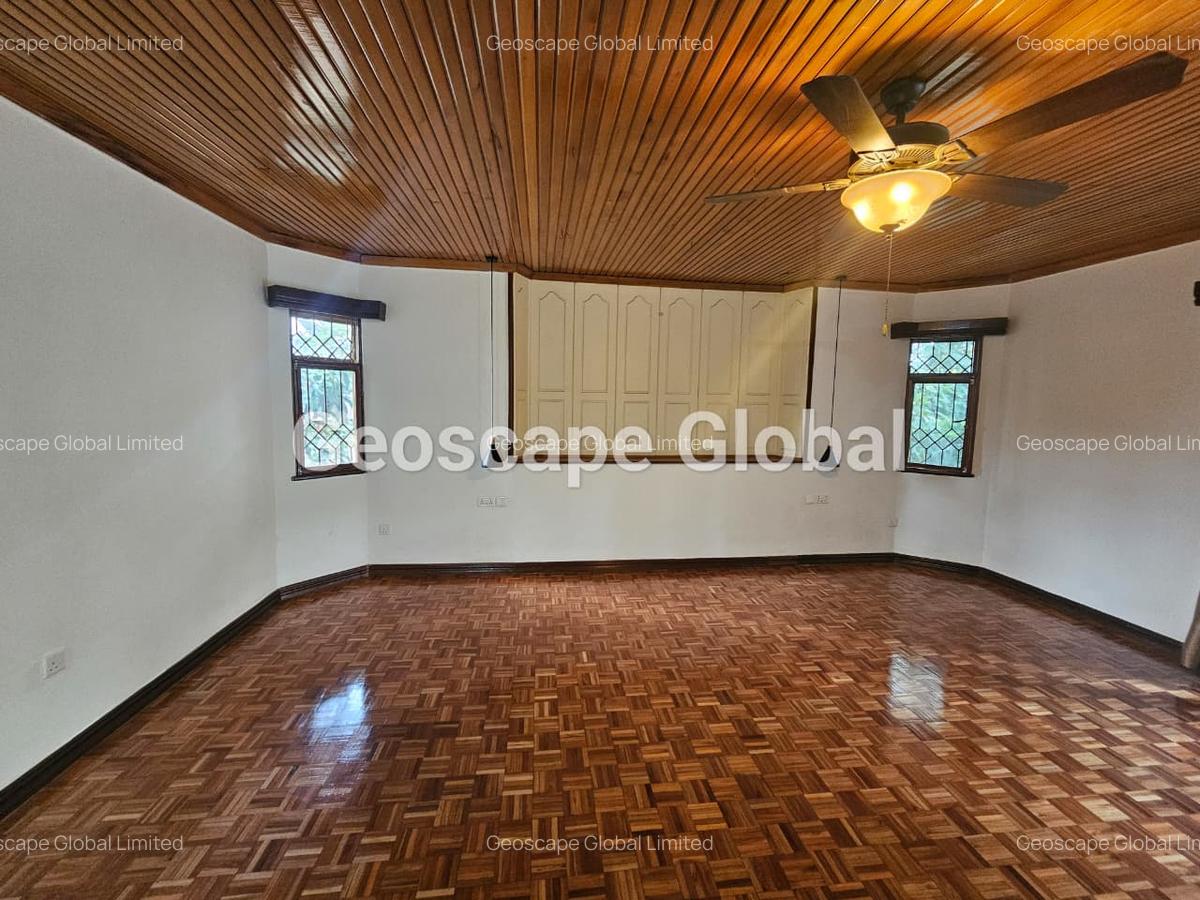 4 Bed House with En Suite in Runda - 6
