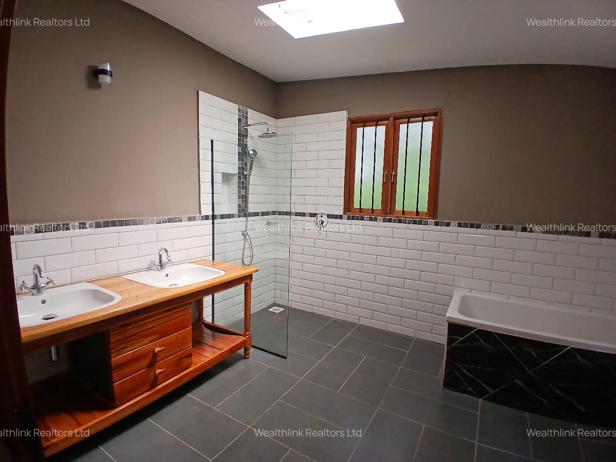 2 Bed House with En Suite at Karen - 7