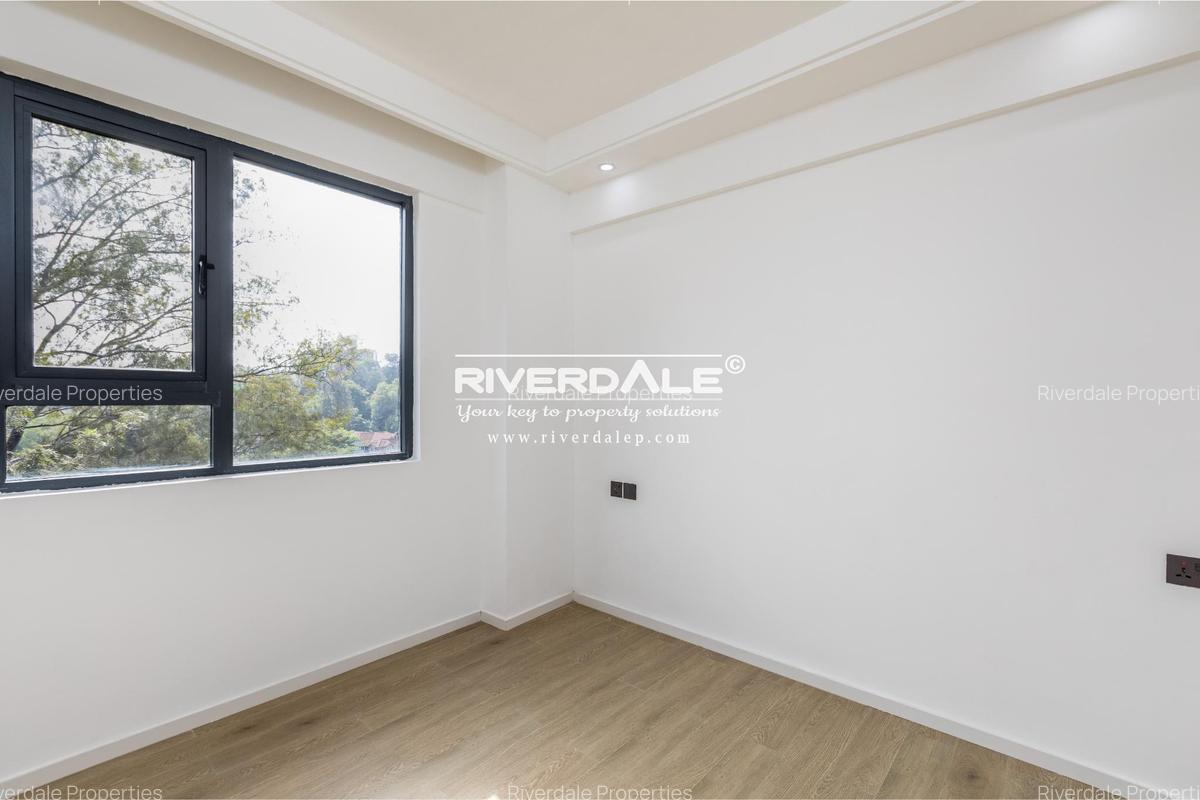2 Bed Apartment with En Suite in Westlands Area - 6