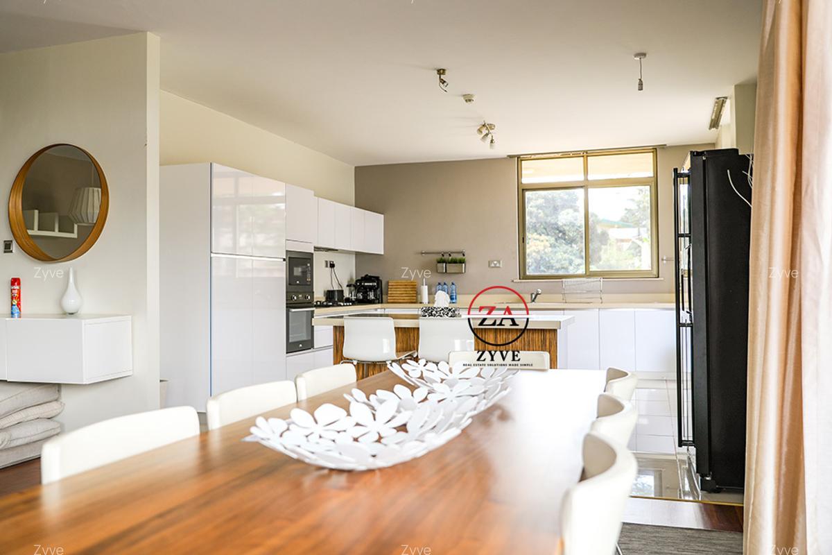 3 Bed Apartment with En Suite at Parklands - 16