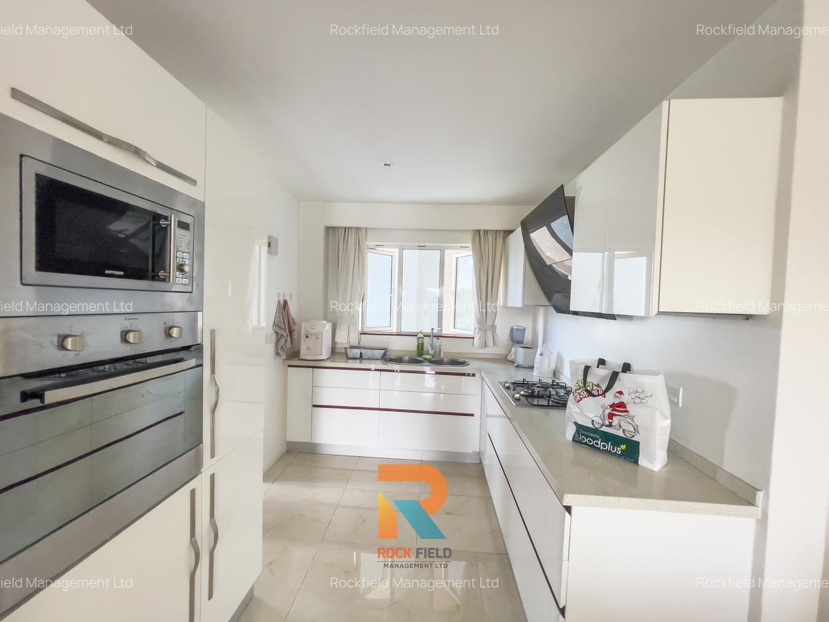 2 Bed Apartment with En Suite in Rhapta Road - 3