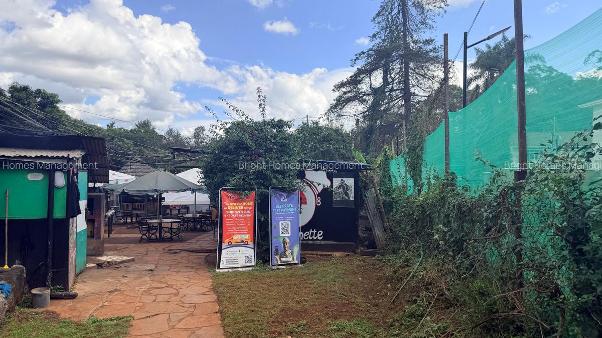 Commercial Property with Parking in Lavington - 2