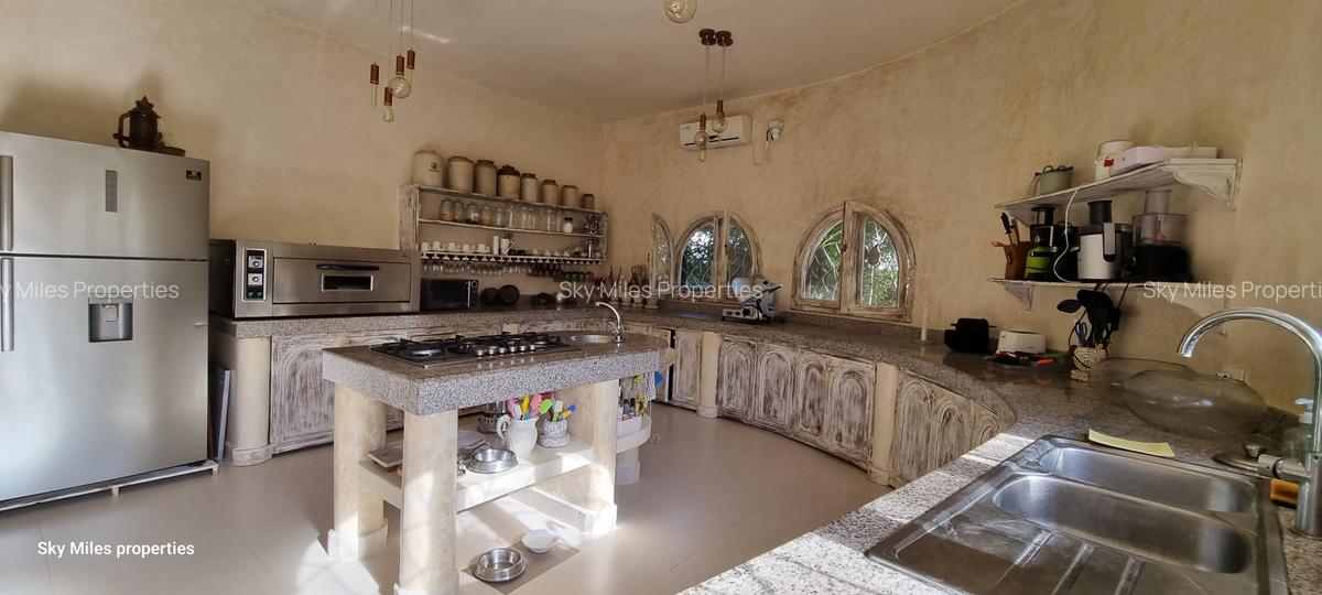 5 Bed Villa with En Suite at Diani - 10