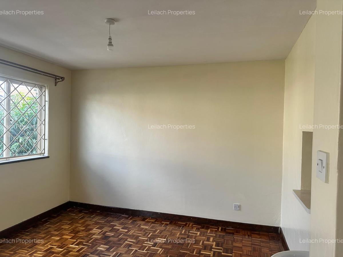 5 Bed House with En Suite in South C - 17